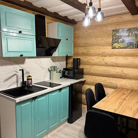 гірські будиночки Σπίτι διακοπών Synevyrsʼka Polyana